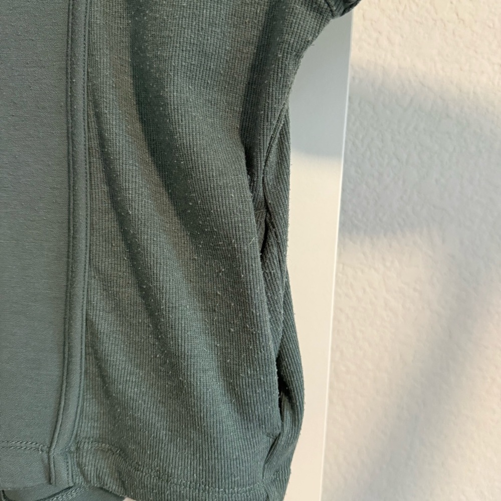 DANSKIN TEAL QUARTER-ZIP PULLOVER SIZE MEDIUM - Picture 5 of 5